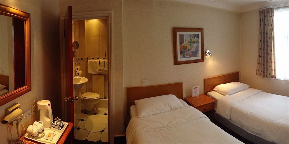 Adria Hotel Лондон Екстериор снимка