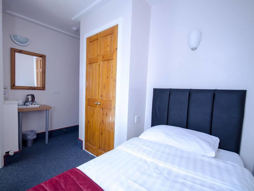 Adria Hotel Лондон Екстериор снимка