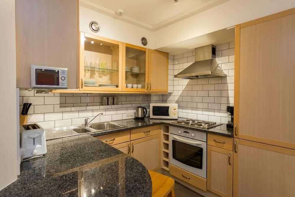 Adria Hotel Лондон Екстериор снимка